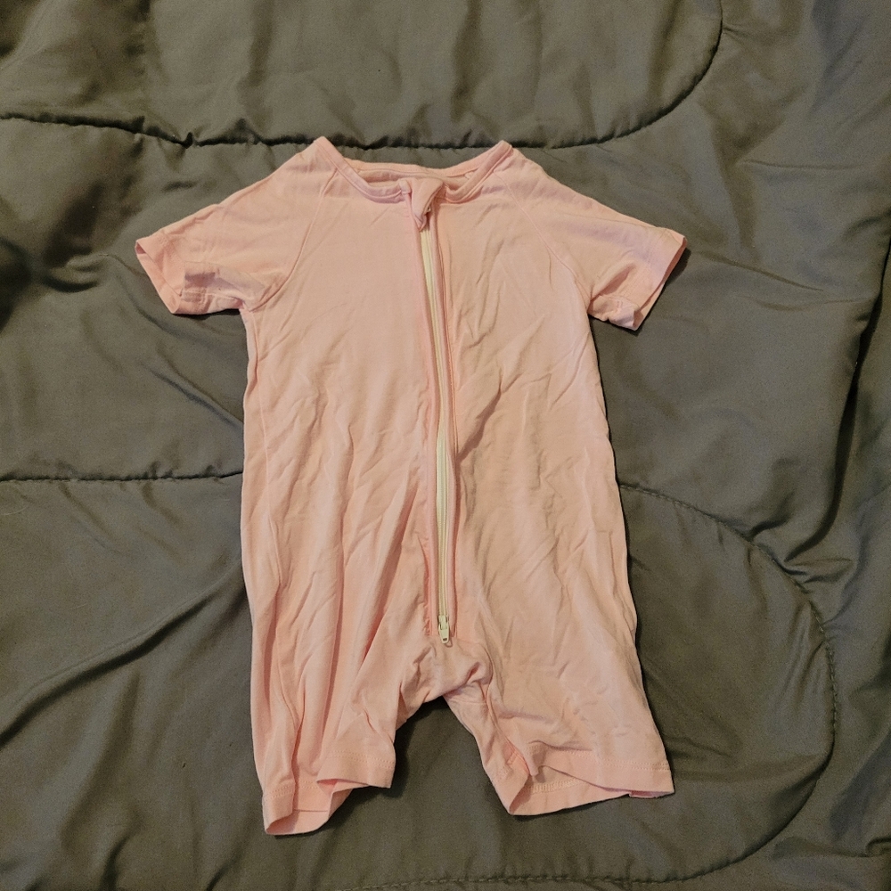 Soft Pink Bodysuit with Short Sleeves and Zipper Closure